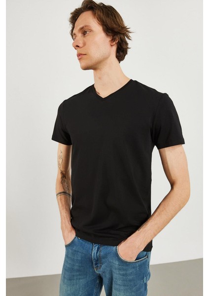 Erkek Nick Siyah V Yaka Slim Fit Basic Tişört fırsatları
