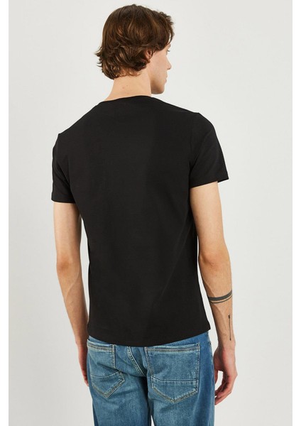 Erkek Nick Siyah V Yaka Slim Fit Basic Tişört indirimleri