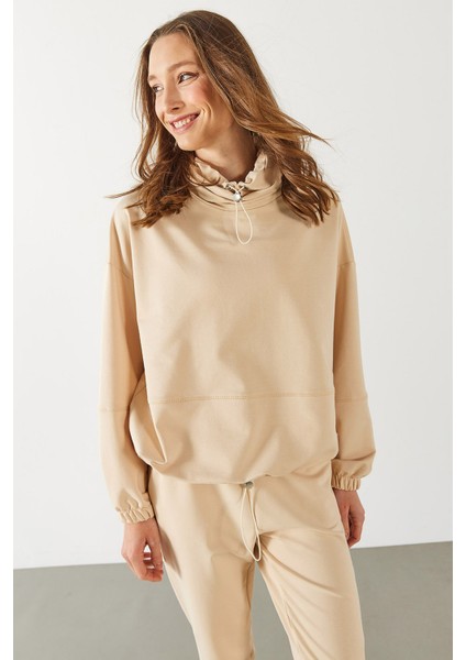 Norah Yakası Detaylı Regular Fit Sweatshirt - Taş fırsatları