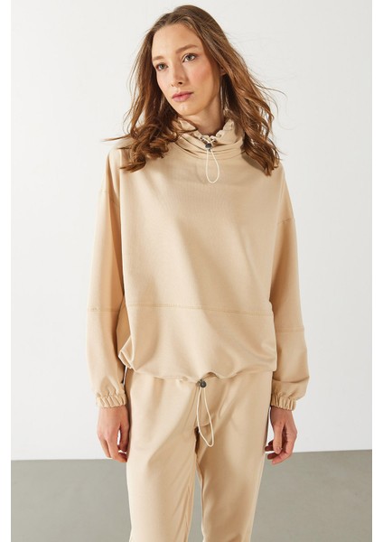 Norah Yakası Detaylı Regular Fit Sweatshirt - Taş indirimleri