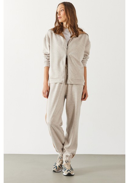 Paçası Lastikli Kontrast Ara Parçalı Jogging Pantolon - Ekru Melanj