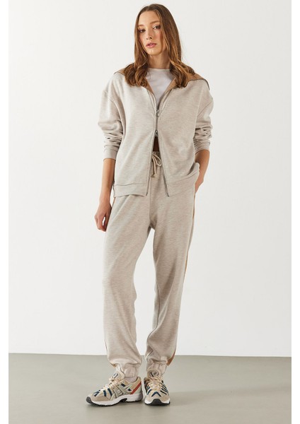 Paçası Lastikli Kontrast Ara Parçalı Jogging Pantolon - Ekru Melanj fiyatları