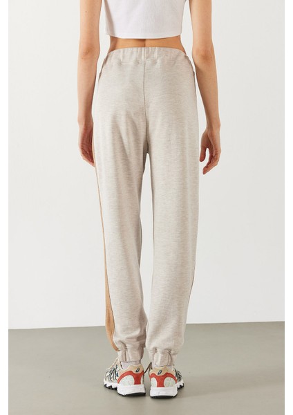 Paçası Lastikli Kontrast Ara Parçalı Jogging Pantolon - Ekru Melanj modelleri