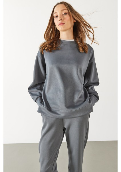 Kadın Bisiklet Yaka Yanı Yırtmaçlı Yumuşak Dokulu Sweatshirt (Cupro) - Antrasit modelleri