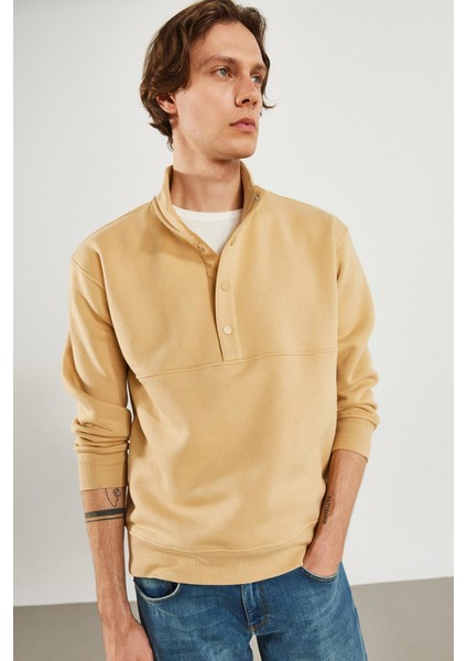 Erkek Dik Yaka Bej Çıt Çıtlı Sweatshirt fırsatları