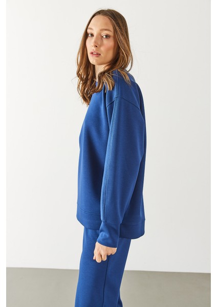 Kadın Bisiklet Yaka Yanı Yırtmaçlı Yumuşak Dokulu Sweatshirt (Cupro) - Navy fiyatları