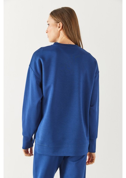 Kadın Bisiklet Yaka Yanı Yırtmaçlı Yumuşak Dokulu Sweatshirt (Cupro) - Navy fırsatları