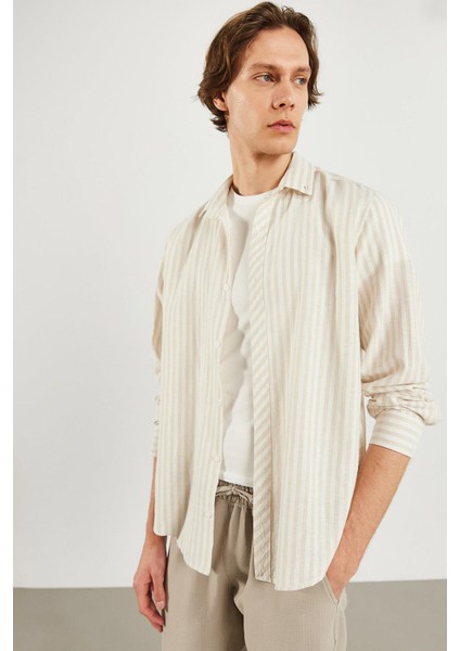 Erkek Steven Regular Fit Bej Çizgili Oxford Gömlek fiyatları