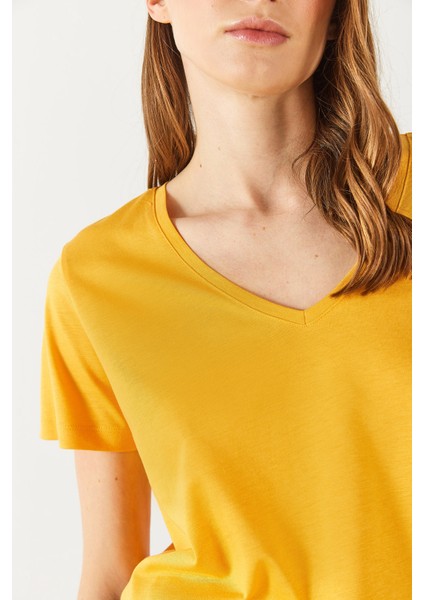 Boyfriend V Yaka Regular Fit Modal Tişört(Tencel)(Tm) - Kayısı modelleri