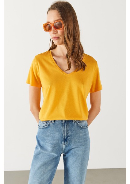 Boyfriend V Yaka Regular Fit Modal Tişört(Tencel)(Tm) - Kayısı indirimleri