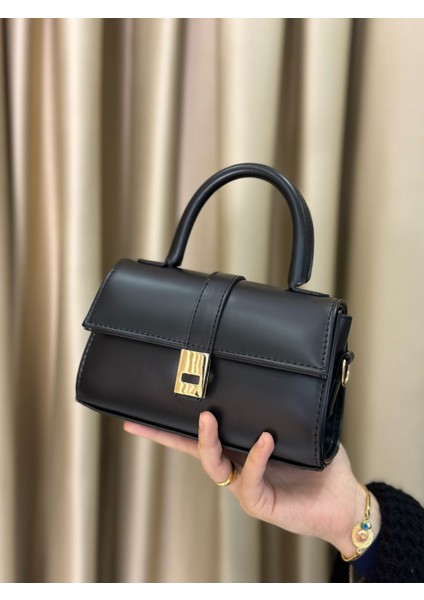 Mini Boy Kapaklı Gold Tokalı Çapraz Çanta