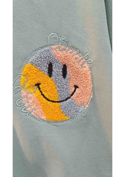 Çocuk Gülenyüz Punc Nakıslı Sweatshirt modelleri