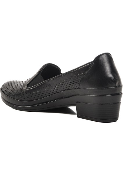 Siyah Deri Kadın Klasik Ayakkabı Z230 Z fırsatları