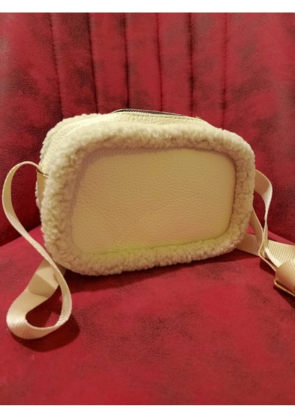 Kenarları Peluş Çanta fiyatları