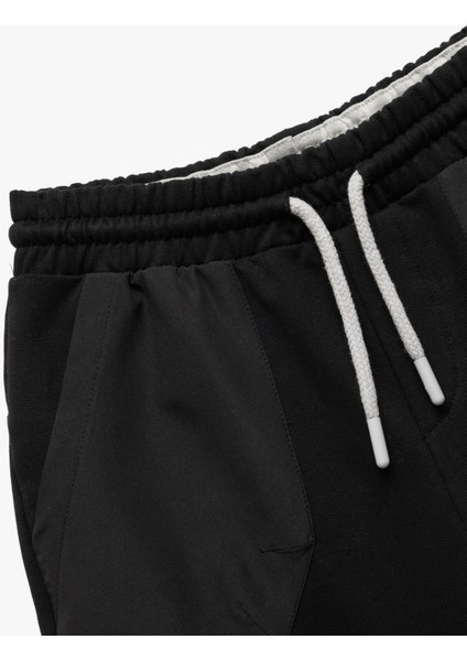 Pamuklu Beli Bağcıklı Cep Detaylı Basic Şort