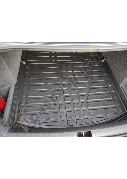 Audi A4 B7 Bagaj Havuzu, 2004-2008 Arası