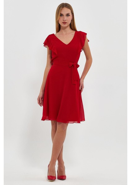 Şifon Ön Arka V Yaka Omuzlar Önden Arkaya Volanlı Kloş Mini Elbise fiyatları