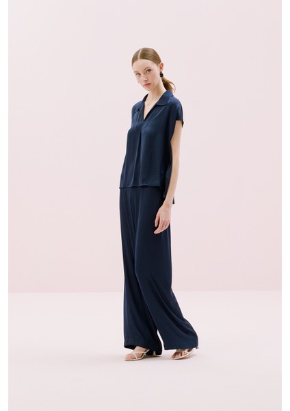 Düşük Omuzlu Saten Bluz Lacivert Y2513005_015 fırsatları