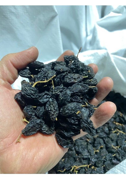 Çekirdekli Siyah Üzüm (Işlem Görmemiş) 1kg