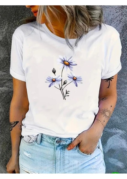 Papatya Desenli Nasic T-Shirt