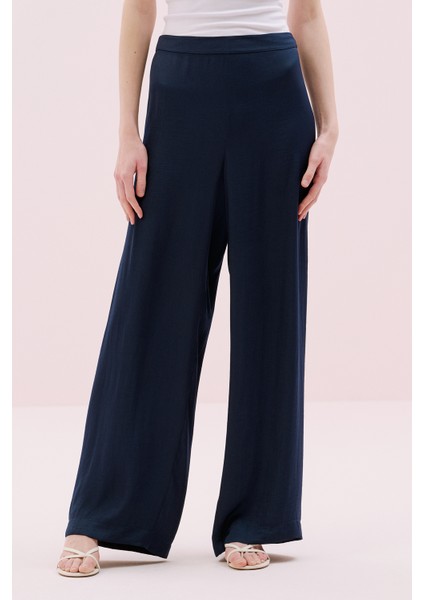 Arka Beli Lastikli Geniş Paça Saten Pantolon Lacivert Y2512019_015