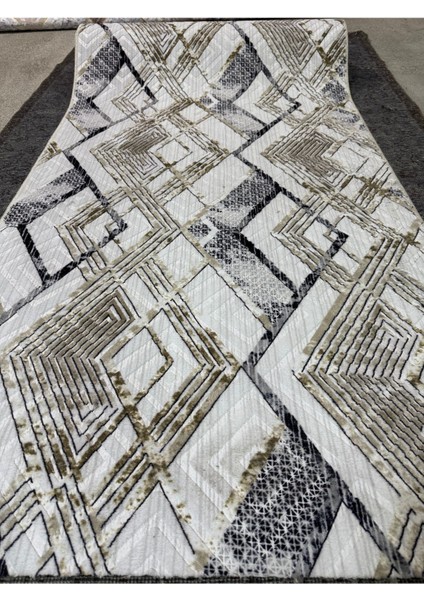 Kabartmalı Halı Dokusunda Jel Kaymaz Taban Yıkanabilir Kesme Yolluk Gold Geometrik Desen