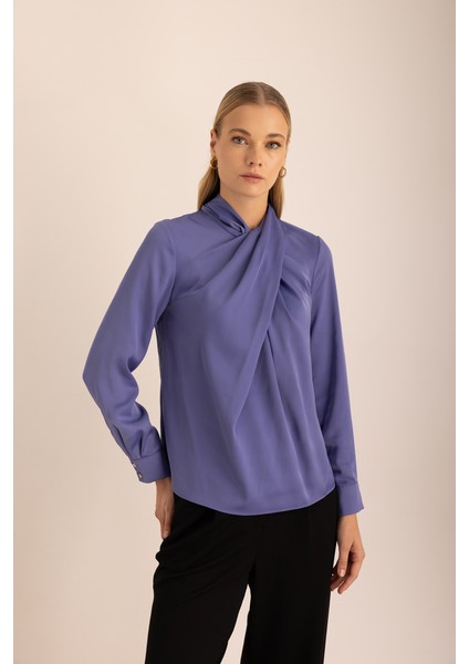 Yakası Drape Detaylı Dokuma Bluz