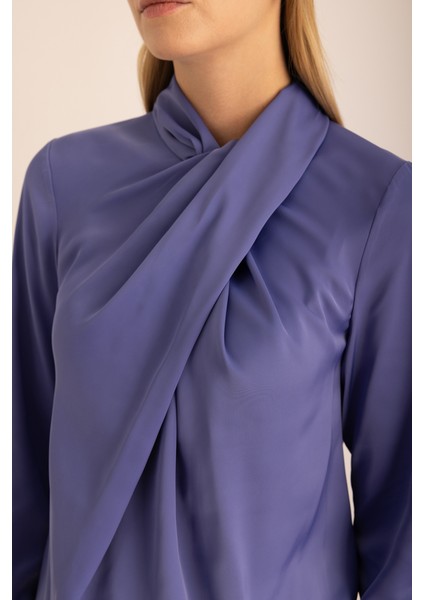Yakası Drape Detaylı Dokuma Bluz modelleri