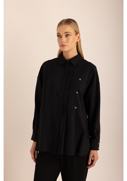 Pileli Metal Logolu Bluz indirimleri