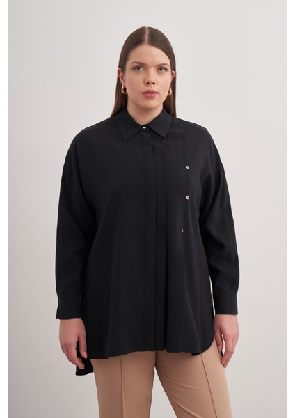 Pileli Metal Logolu Bluz fırsatları