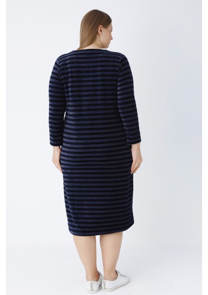 Lacivert Çizgi Desenli Düğmeli Cepli Kadife Büyük Beden Pamuklu Elbise indirimleri