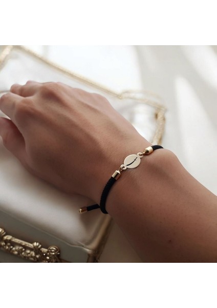 14 Ayar Altın Plakalı Yuvarlak Figürlü Zülfikar Bilekliği, Cesaretin ve Kahramanlığın Simgesi Olup, Gençler ve Ergenler İçin Tarihi Bir Anlam Taşır! fiyatları