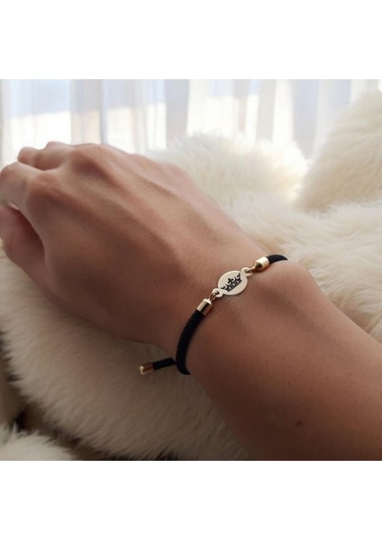 14 Ayar Plakalı Altın Yuvarlak Figürlü Kraliçe Bilekliği, Gençler ve Ergenler İçin Anlamlı ve Zarif Bir Hediye! fiyatları