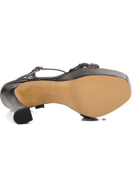 Siyah Kadın Topuklu Ayakkabı indirimleri