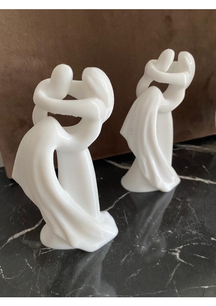 Dekoratif Obje Biblo Heykel Birbirine Sarılan Çift 15 cm