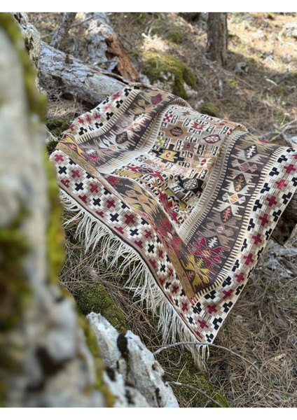 Çukurçimen Kök Boyası Yün El Dokuması Kilim Buram Buram Emek Kokan Çukurçimen Kilimi Halısı 110X150 indirimleri