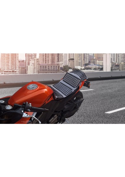 Gri Vitesli Motorsiklet Için Dikenli Sele Kılıfı Kedi ve Çocuk Önleyici Kılıf - Kediyatmaz indirimleri