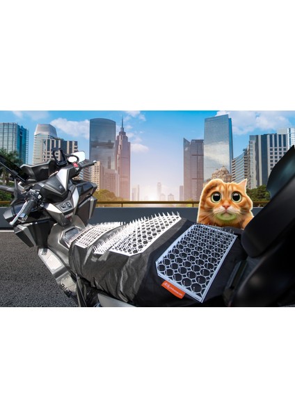 Siyah Maxi Boy Scooter Için Dikenli Sele Kılıfı Kedi ve Çocuk Önleyici Kılıf - Kediyatmaz modelleri
