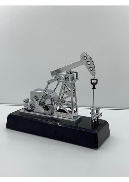 Masa Üstü Plaket Petrol Pompası Hareketli Siyah Abs 26X22X9CM 2 Adet Kalem Pille Çalışır Maket