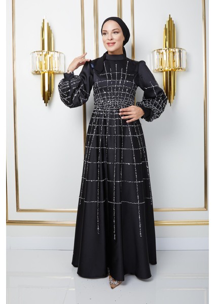 Önü ve Kolları Taş ve Pul Bezeli Kloş Saten Tesettür Abiye Elbise Siyah 1675