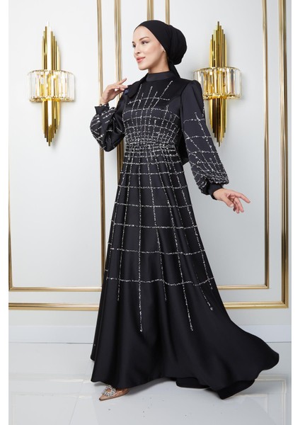 Önü ve Kolları Taş ve Pul Bezeli Kloş Saten Tesettür Abiye Elbise Siyah 1675