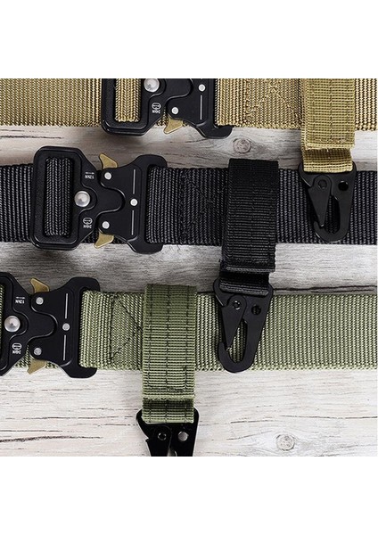 MEN39S Kanvas Toka Renkli Anahtarlık Askeri Naylon Metal Düğme Istiridye Ağız Şekli Macun Kemerler Serin Alaşım Toka Erkek Kemeri (Yurt Dışından) fiyatları