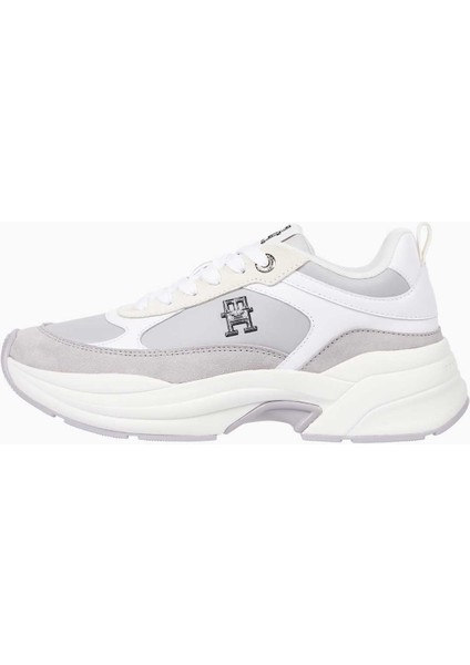 Chunky Feminine Runner Sneaker