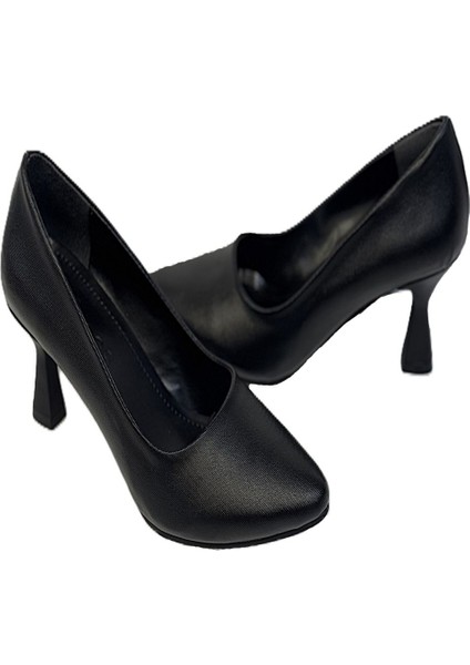 Kısa 5 cm Kadeh Topuklu Stiletto Bayan Klasik Ayakkabı