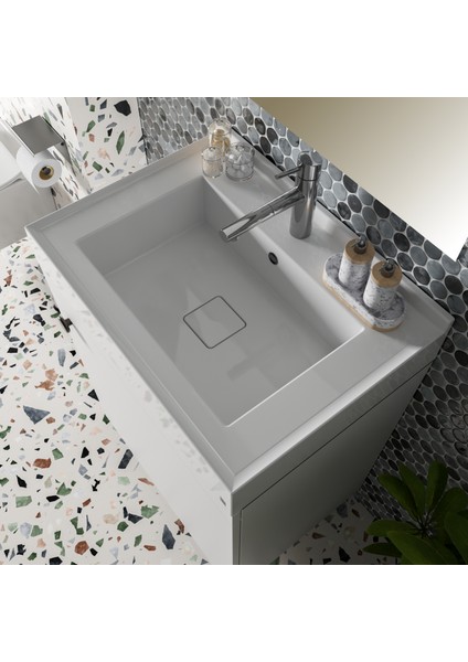 Lyra, 500X700 mm Etajer ve Tezgah Üstü Uyumlu Akrilik Banyo Lavabosu