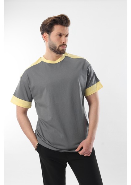Füme Omzu Şerit Detaylı Erkek T-Shirt E7125 modelleri