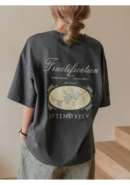 Kadın / Kız Füme Oversize T-Shirt Attentively Baskılı