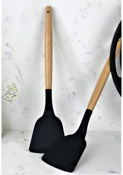 Bambu Saplı Silikon Spatula Siyah 1 Adet