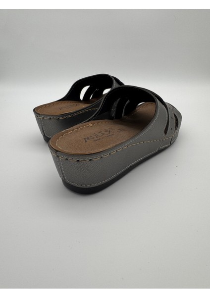 1857 Mulex Delikli ve Önü Açık Ortopedik Ev & Dış Mekan Terliği