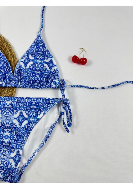 Mavi Desenli Üçgen Ipli Kadın Bikini Takımı fiyatları